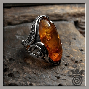 Bague Cr�ation originale Argent et Ambre