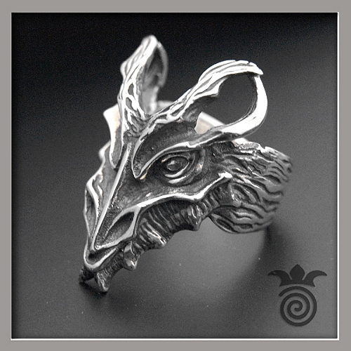 Bague T�te de Dragon en Argent