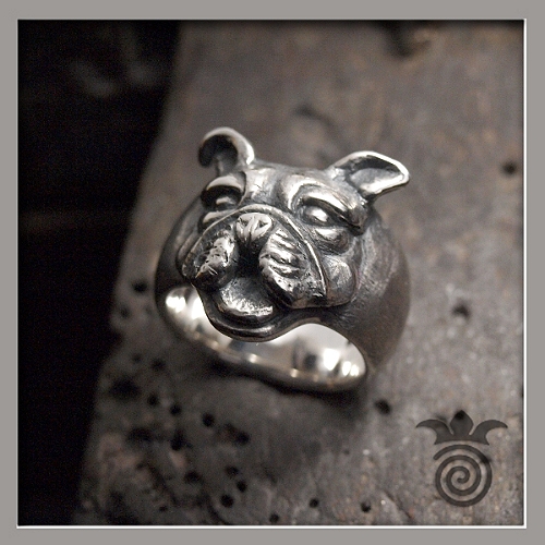 bague-creation-argent-boule-dogue-anglais-commande-bague-alliance.fr
