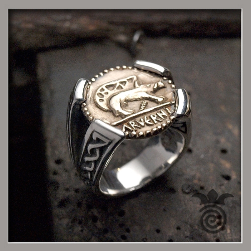 Chevaliere sanglier celte et entrelacs argent et bronze