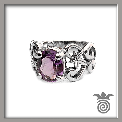 Bague fian�ailles or blanc et am�thyste