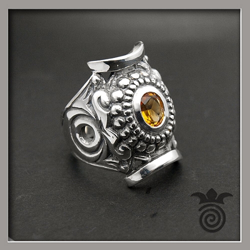 Bague tibetaine reproduction argent 925 et citrine